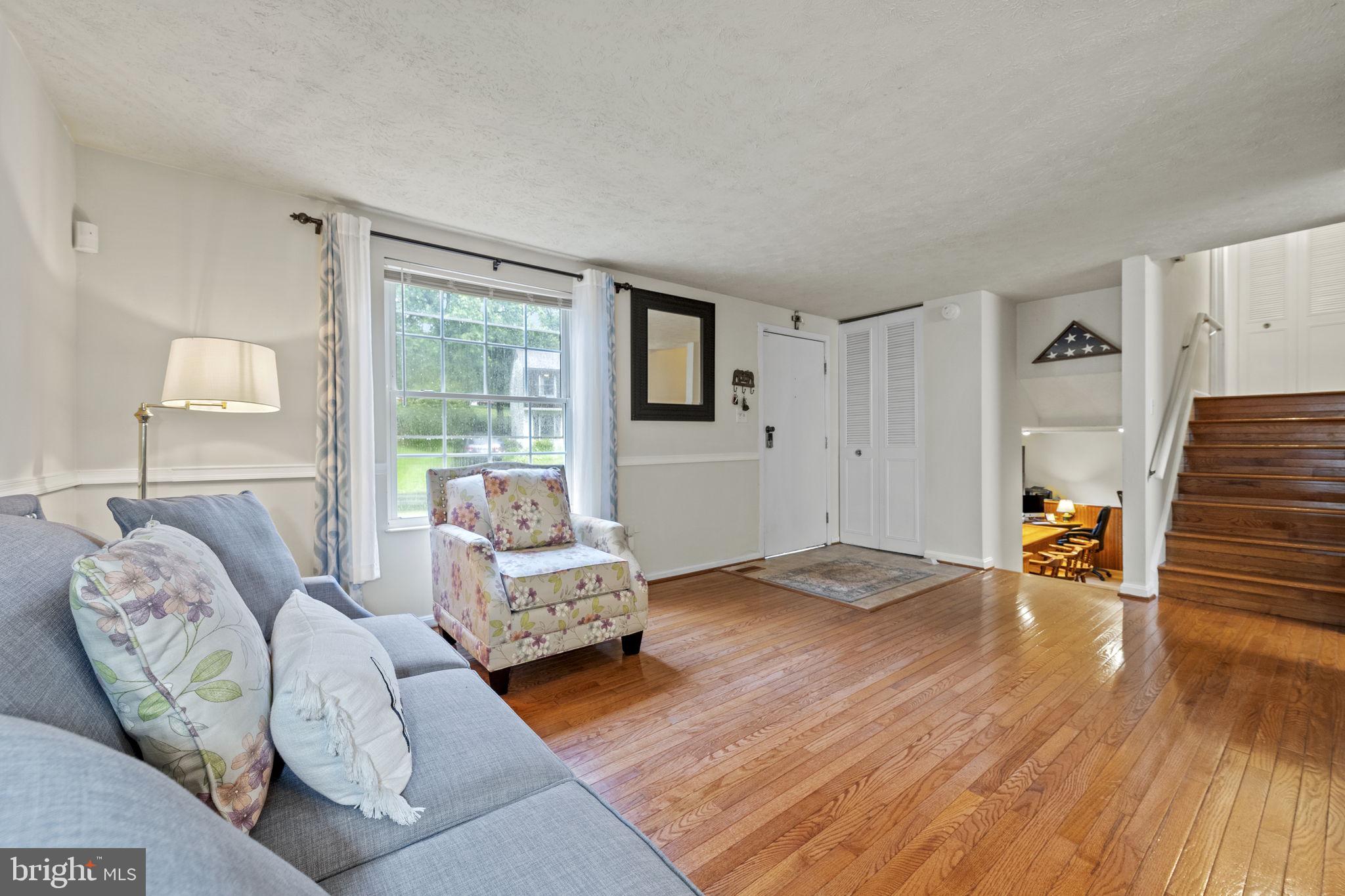 6100 Mantle Road Burke, VA 22015 - Photo 4 of 40