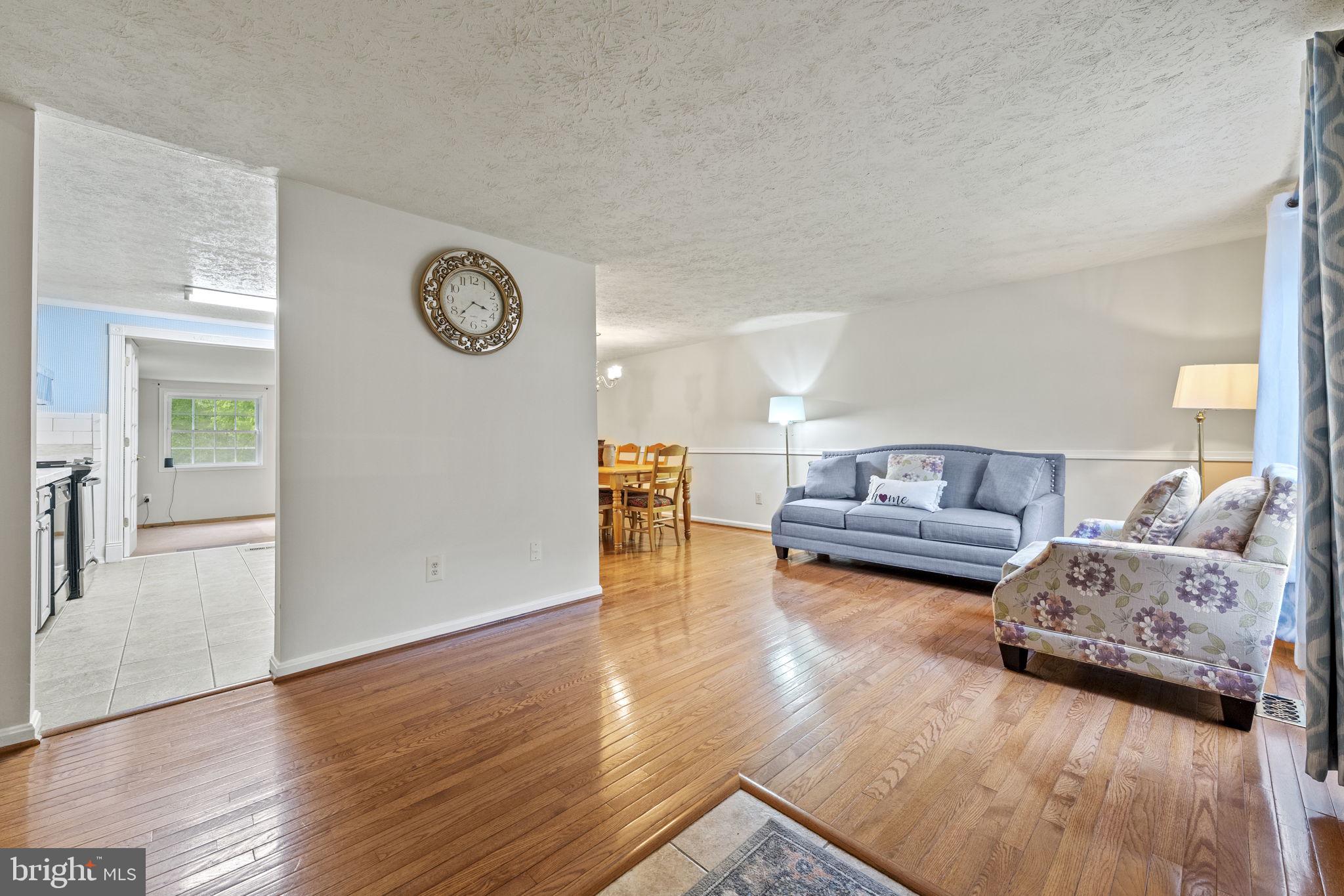 6100 Mantle Road Burke, VA 22015 - Photo 5 of 40