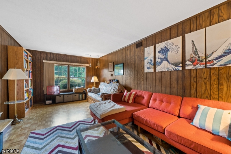 12 Ryder Road Wayne, NJ 07470 - Photo 10 of 31 Gallery Image 10