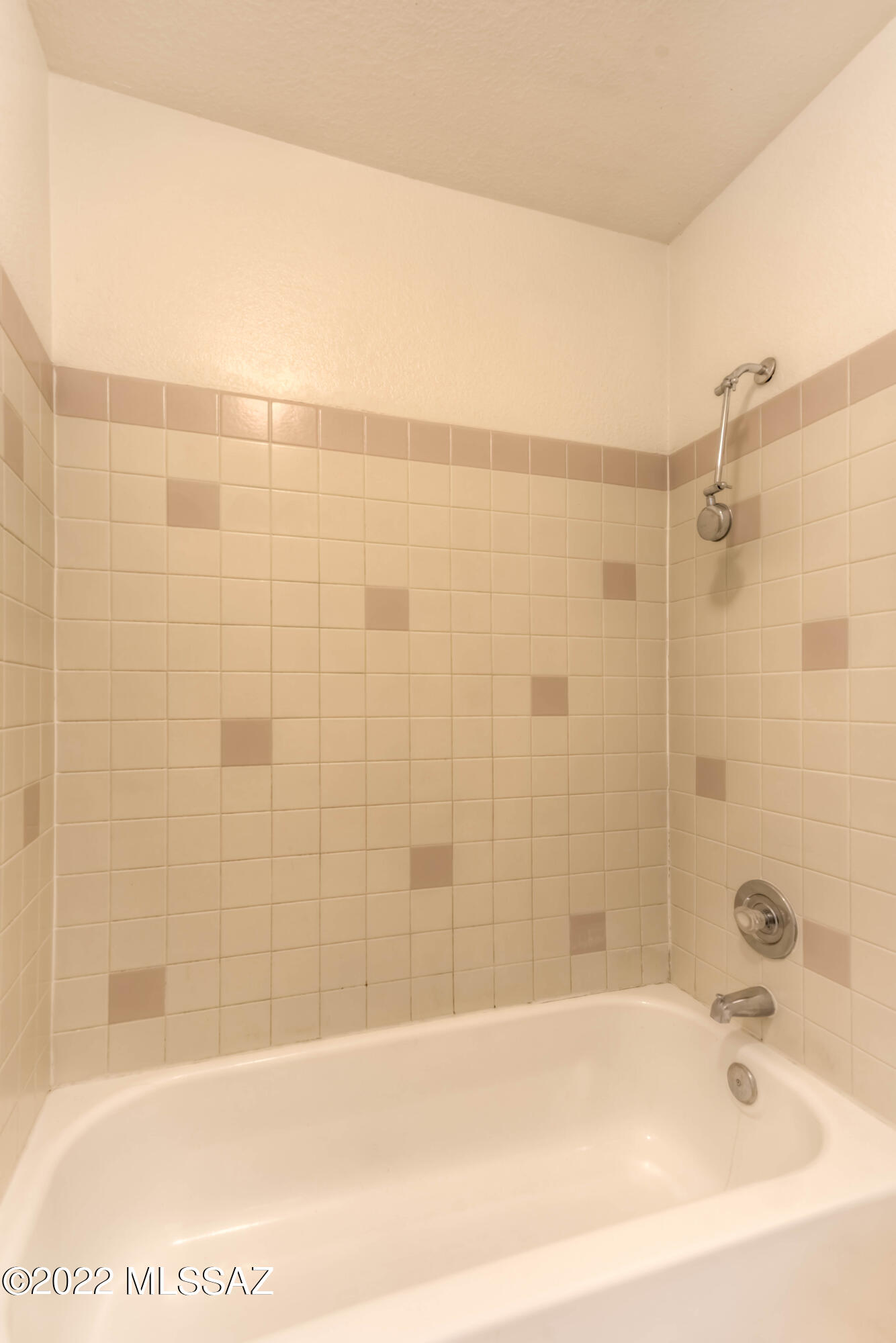1135 West Roger Road Tucson, AZ 85705 - Photo 16 of 22
