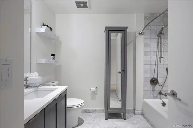 $2,800 | 1750 Wewatta Street, Unit 824, Denver, CO 80202