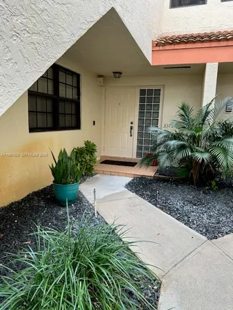 $2,900 | 3309 Water Oak Drive, Unit 1304, Hollywood, FL 33021