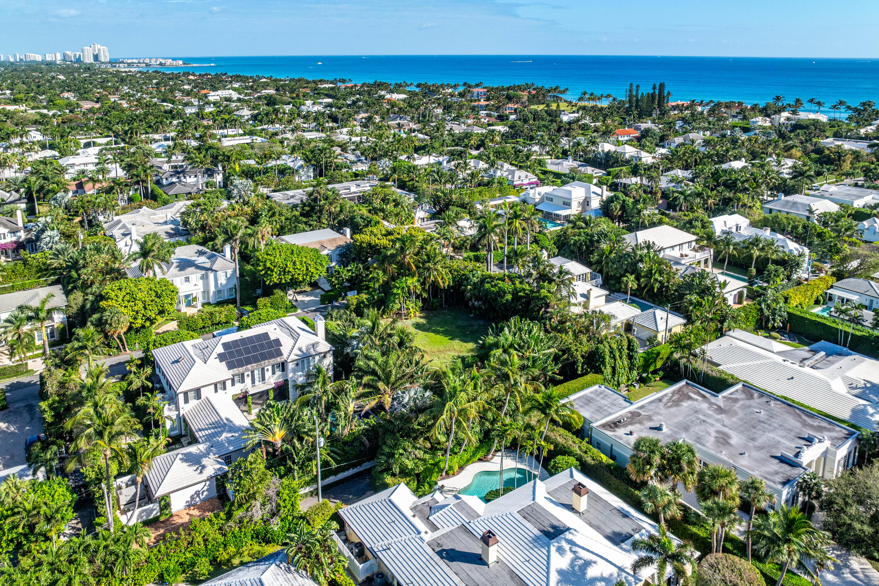 324 Eden Road Palm Beach, FL 33480 - Photo 18 of 23 004-324EdenRoad-PalmBeach-FL-33480-FULL