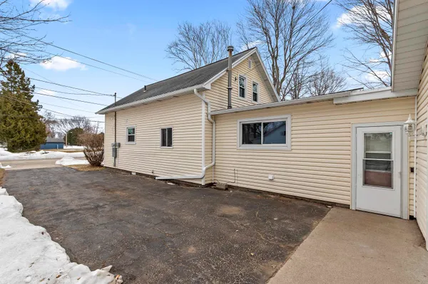 $249,900 | 418 Smith Avenue, Oconto, WI 54153