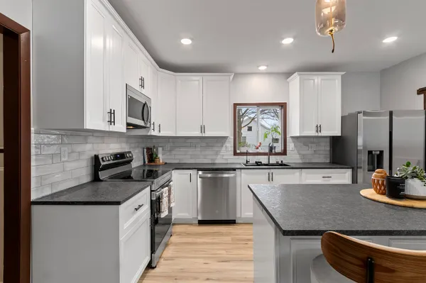 $249,900 | 418 Smith Avenue, Oconto, WI 54153