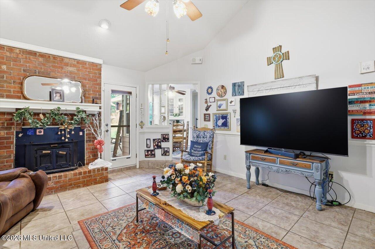 108 Pinehaven Place Clinton, MS 39056 - Photo 11 of 61 15-108 Pinehaven Pl _ Home Tours MS