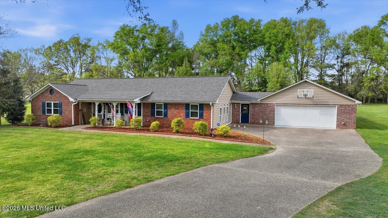 108 Pinehaven Place Clinton, MS 39056 - Photo 2 of 61 79-108 Pinehaven Pl _ Home Tours MS