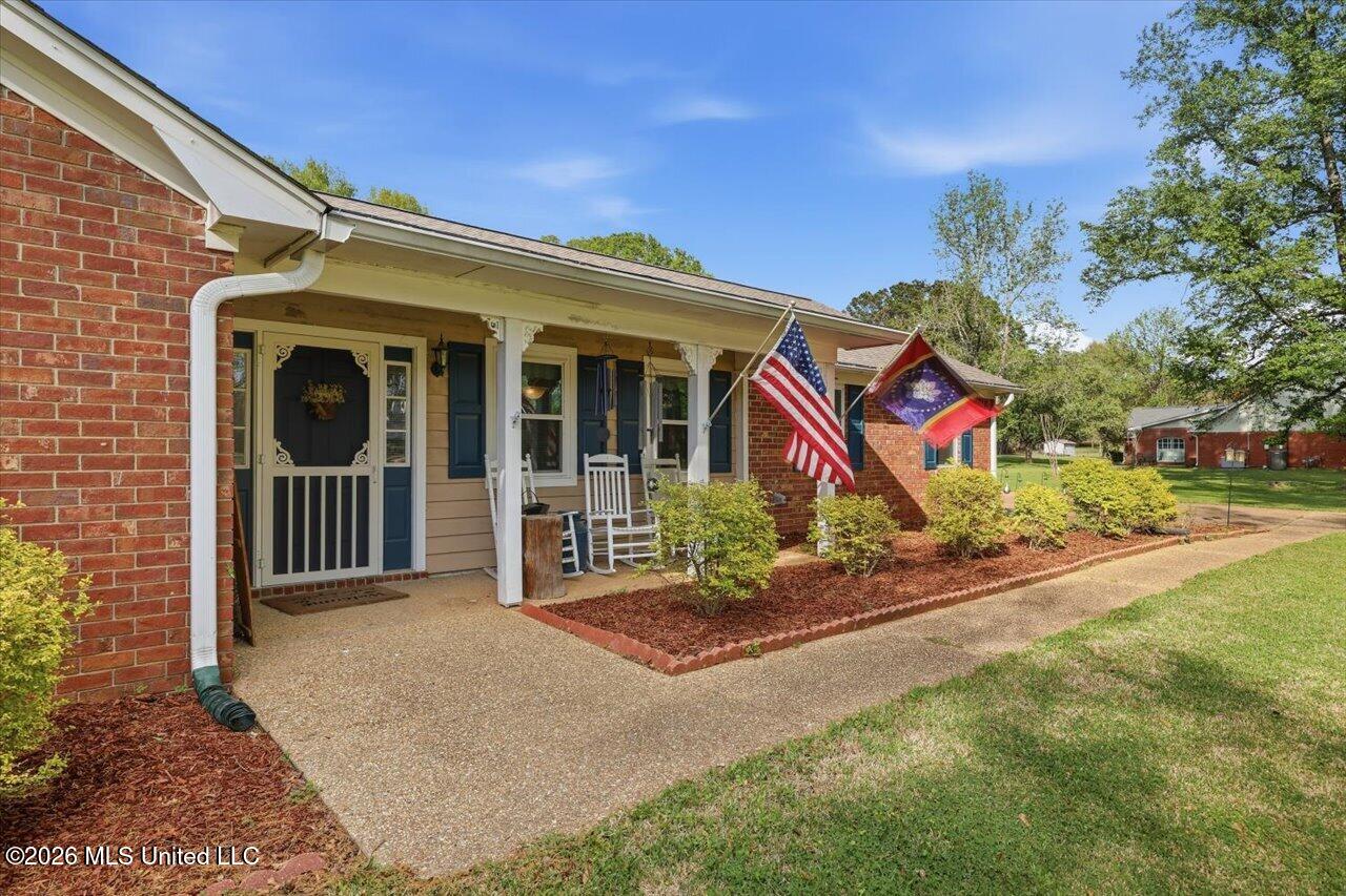 108 Pinehaven Place Clinton, MS 39056 - Photo 5 of 61 09-108 Pinehaven Pl _ Home Tours MS