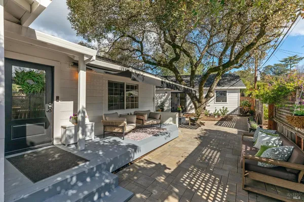 $1,098,000 | 605 Calle Del Monte, Sonoma, CA 95476