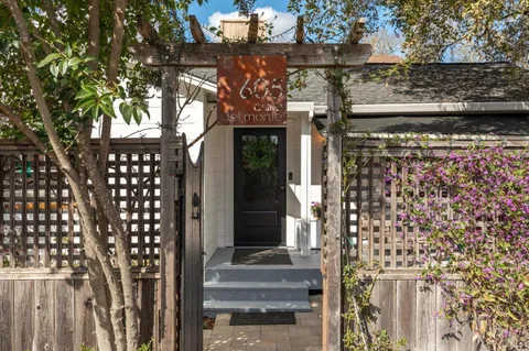 $1,098,000 | 605 Calle Del Monte, Sonoma, CA 95476