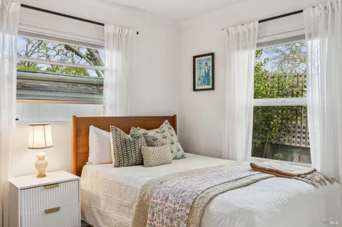 $1,098,000 | 605 Calle Del Monte, Sonoma, CA 95476