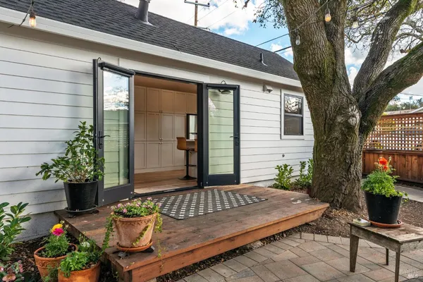 $998,000 | 605 Calle Del Monte, Sonoma, CA 95476