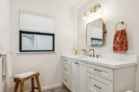 $1,098,000 | 605 Calle Del Monte, Sonoma, CA 95476