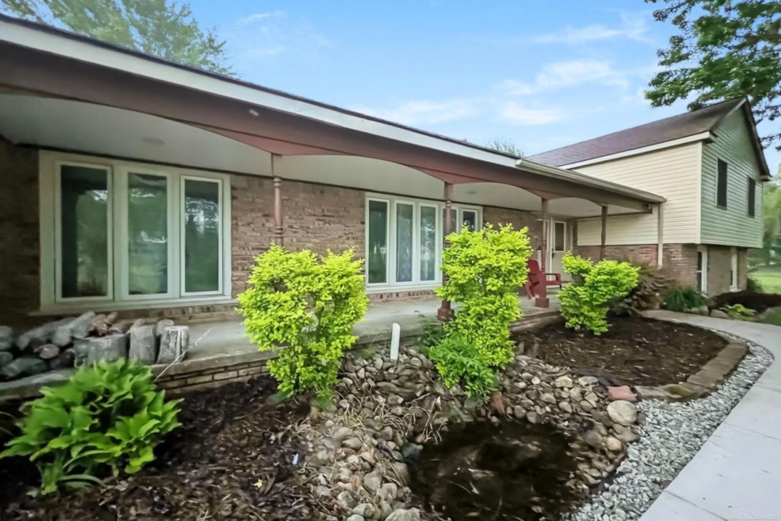 13775 Mesmer Road Allenton, MI 48002 - Photo 3 of 47 50223214-61f642aa-60e1-4138-a218-99e6bc84d52e.JPG