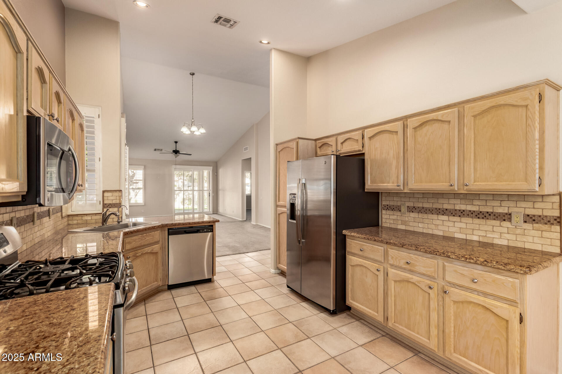 9724 East Tranquility Way Sun Lakes, AZ 85248 - Photo 8 of 46 18 Kitchen