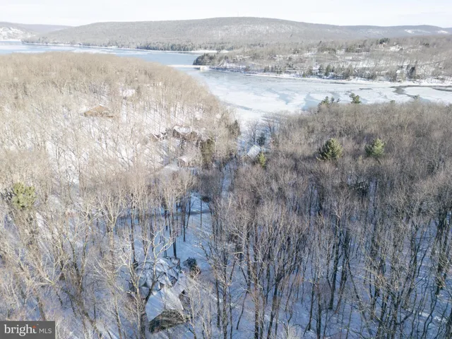 $695,000 | 621 Paradise Heights, Oakland, MD 21550