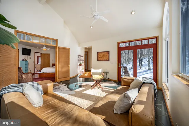 $695,000 | 621 Paradise Heights, Oakland, MD 21550