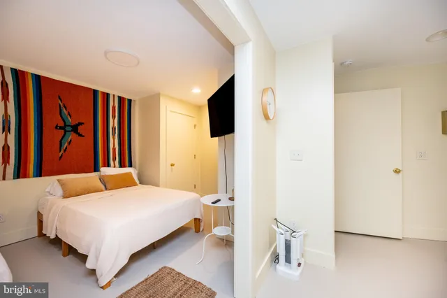 $695,000 | 621 Paradise Heights, Oakland, MD 21550