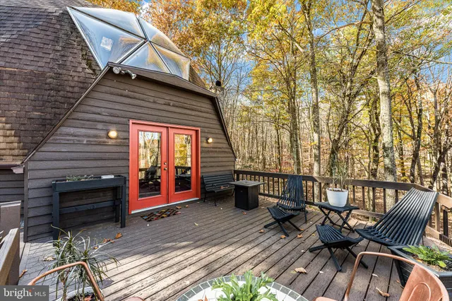 $695,000 | 621 Paradise Heights, Oakland, MD 21550