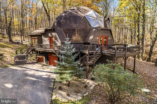 $695,000 | 621 Paradise Heights, Oakland, MD 21550