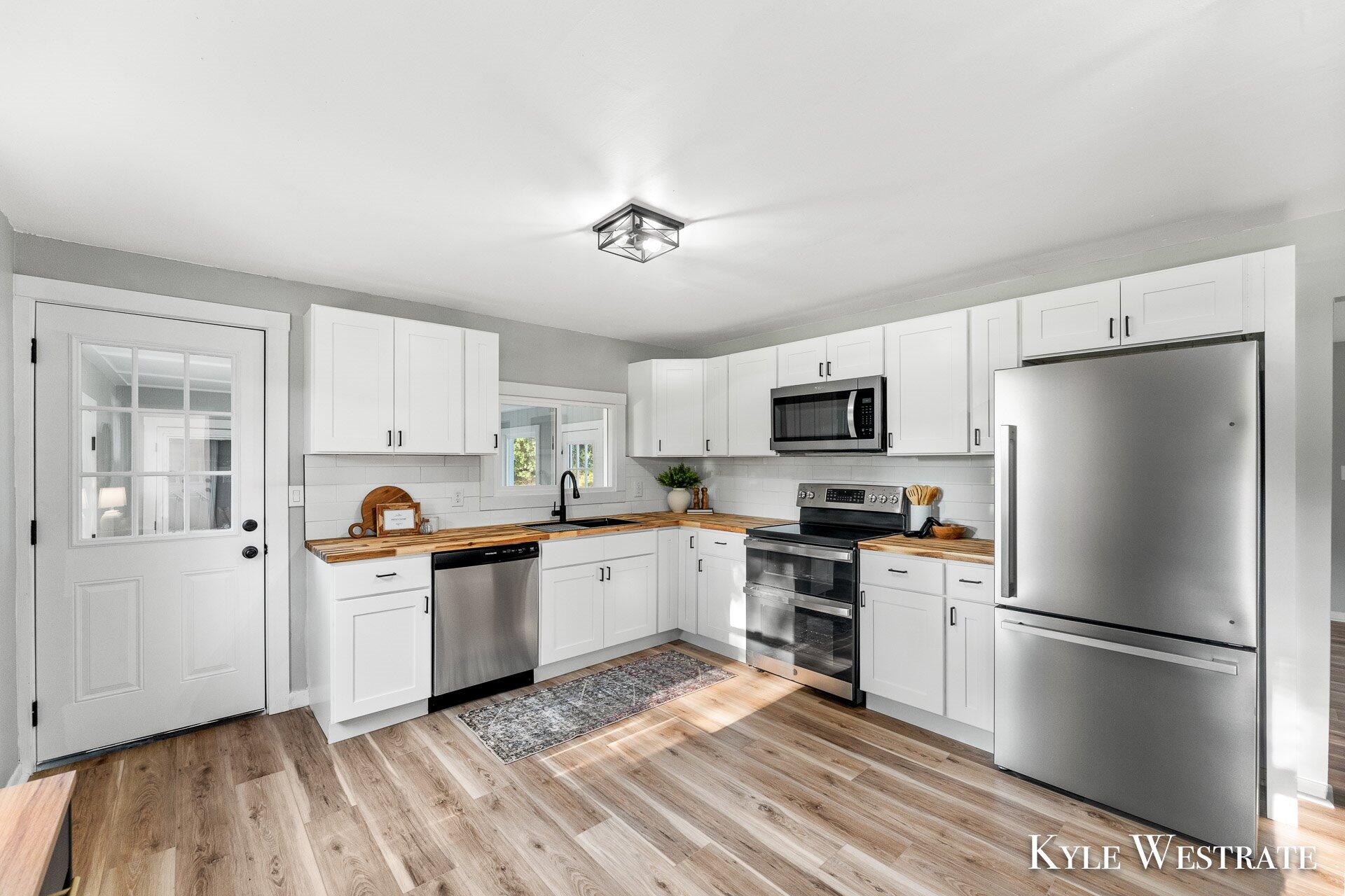 1725 Kellogg Road Ionia, MI 48846 - Photo 13 of 40 28-KYL00599