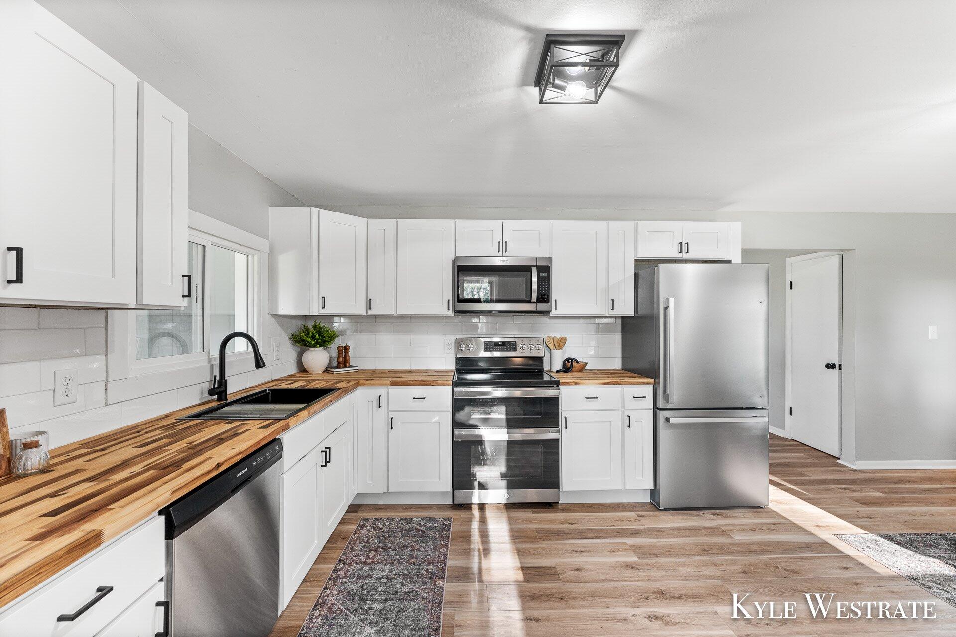1725 Kellogg Road Ionia, MI 48846 - Photo 14 of 40 27-KYL00594