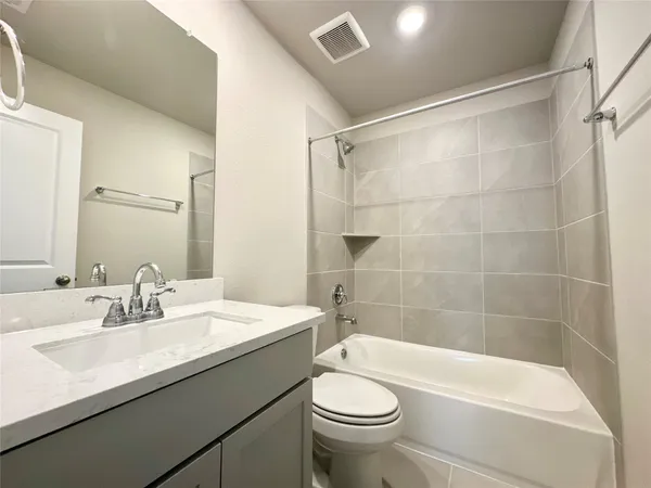 $2,150 | 12176 Ridge Top Drive, Conroe, TX 77304