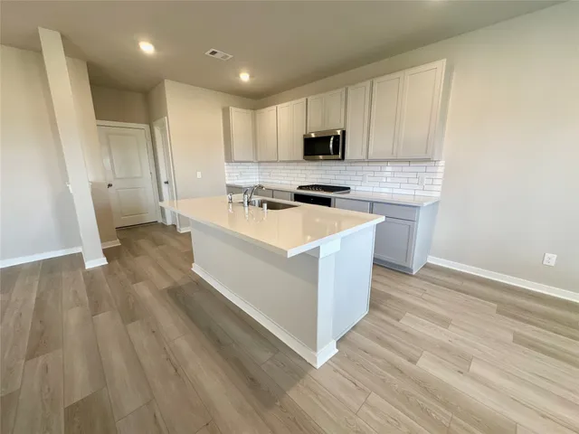 $2,150 | 12176 Ridge Top Drive, Conroe, TX 77304