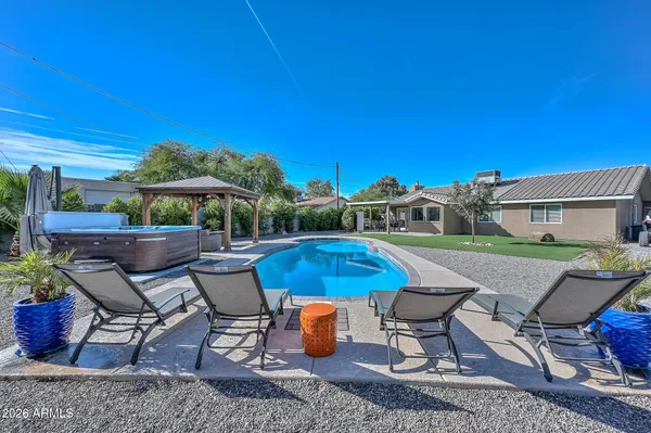 $975,000 | 3043 North 34th Street, Phoenix, AZ 85018