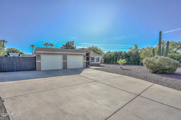 $975,000 | 3043 North 34th Street, Phoenix, AZ 85018