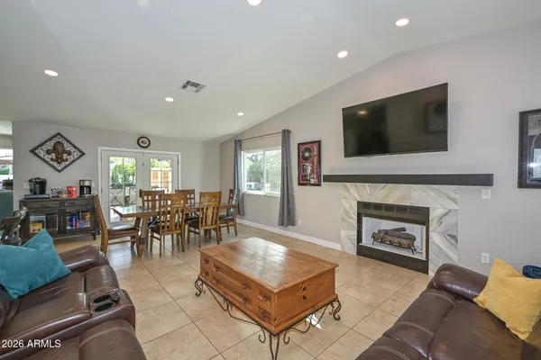 $975,000 | 3043 North 34th Street, Phoenix, AZ 85018