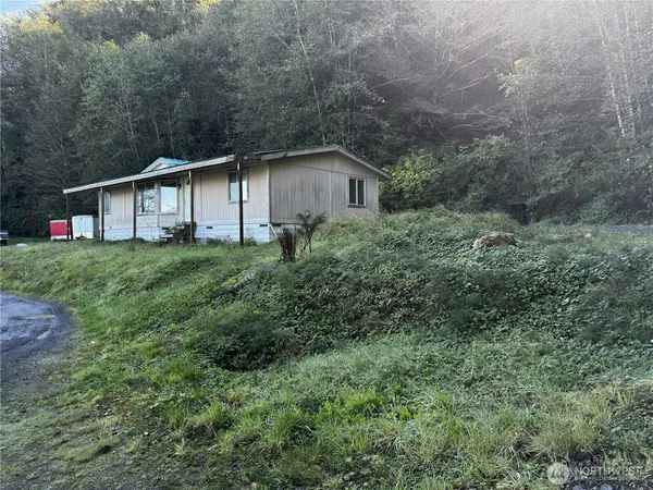 $199,900 | 15254 Highway 112, Sekiu, WA 98381