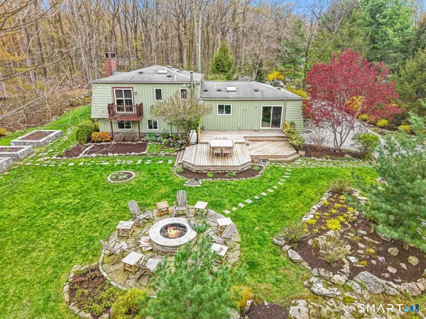 $938,000 | 86 Seventy Acre Road, Redding, CT 06896