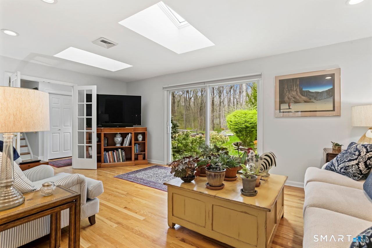 86 Seventy Acre Road Redding, CT 06896 - Photo 16 of 40