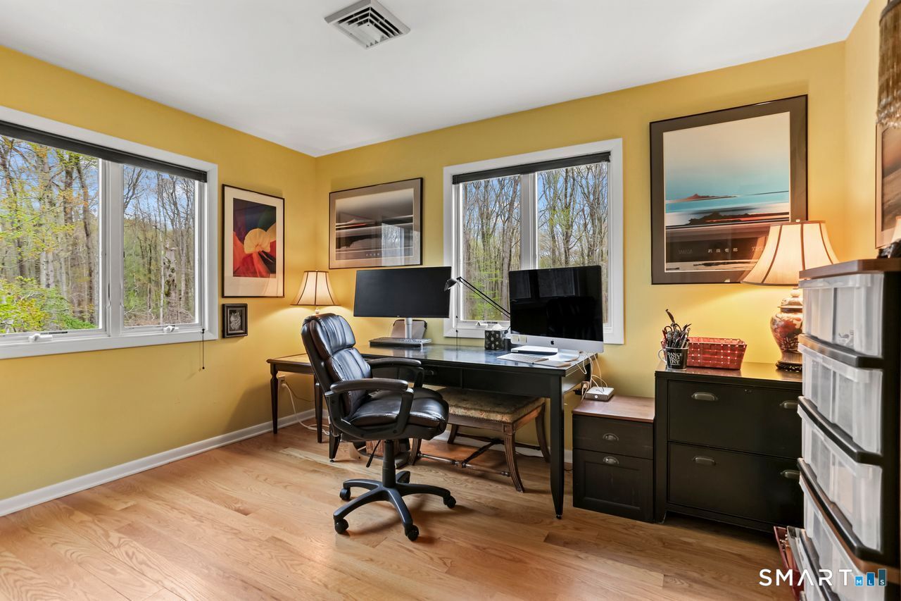 86 Seventy Acre Road Redding, CT 06896 - Photo 22 of 40