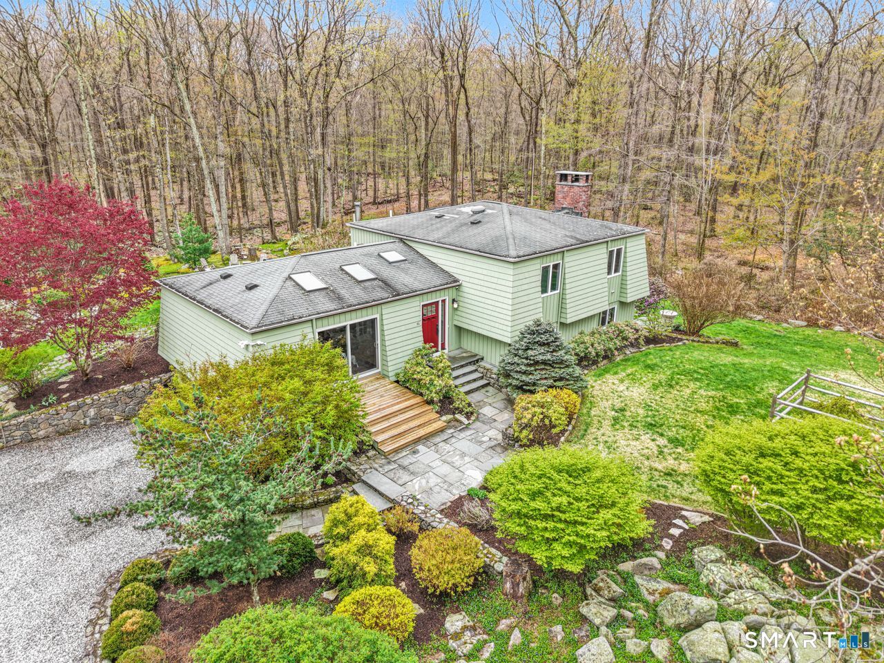 86 Seventy Acre Road Redding, CT 06896 - Photo 3 of 40