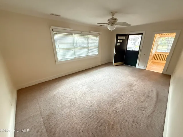 $139,900 | 312 North Martin Street, Mount Olive, NC 28365