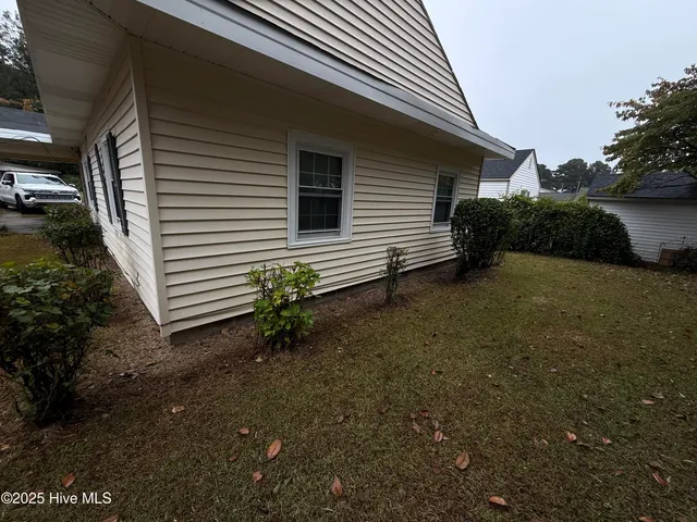 $139,900 | 312 North Martin Street, Mount Olive, NC 28365