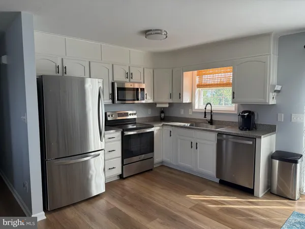 $384,999 | 852 Bristol Drive, Greencastle, PA 17225