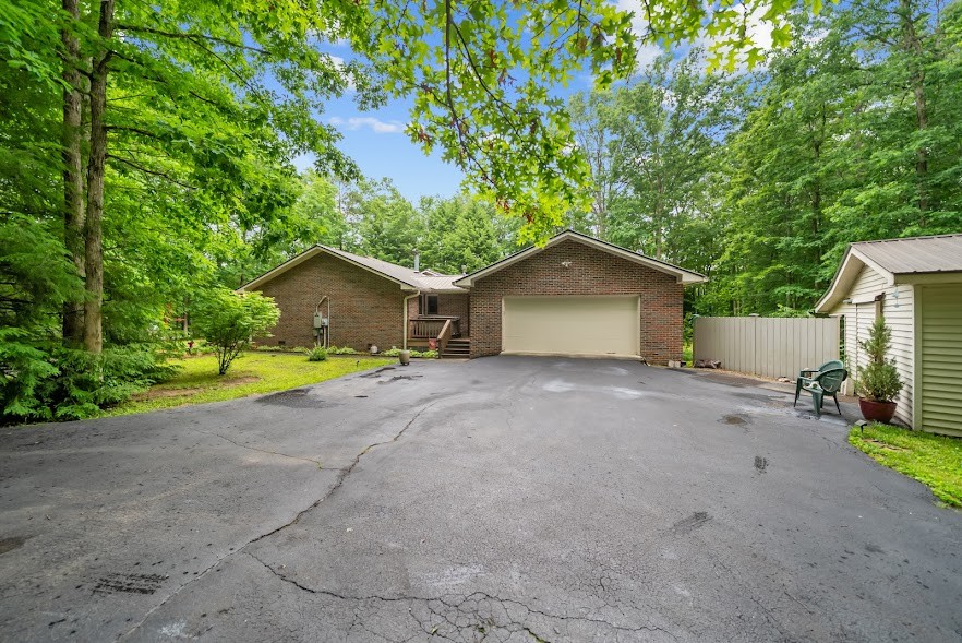 1320 Laurel Way Monterey, TN 38574 - Photo 6 of 67