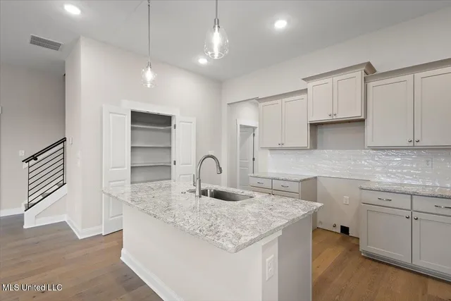 $348,900 | 773 Quitman Court West, Nesbit, MS 38651