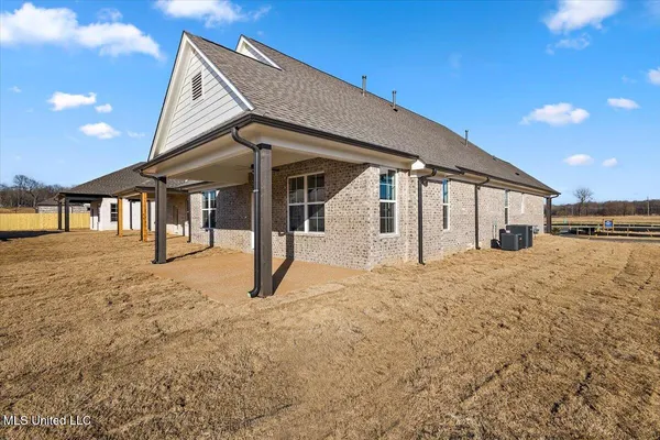 $348,900 | 773 Quitman Court West, Nesbit, MS 38651