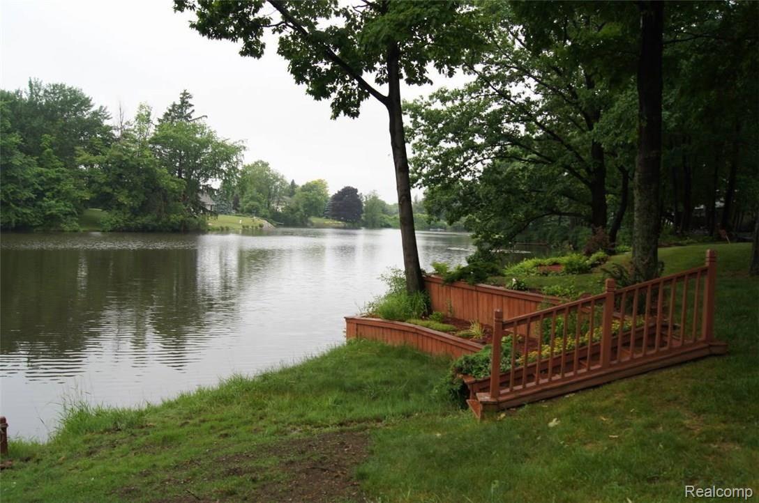 1696 Peppermill Road Lapeer, MI 48446 - Photo 4 of 35 DSC09175.JPG