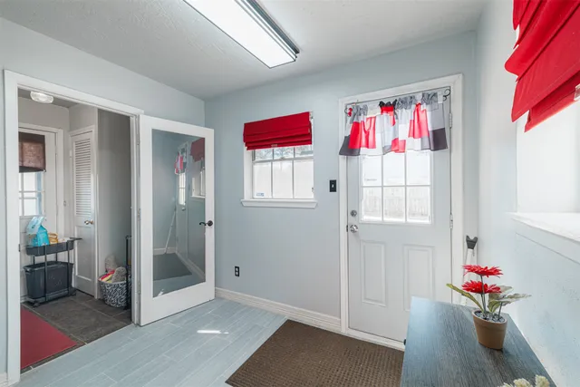 $370,000 | 8119 Birchglen Lane, Houston, TX 77070