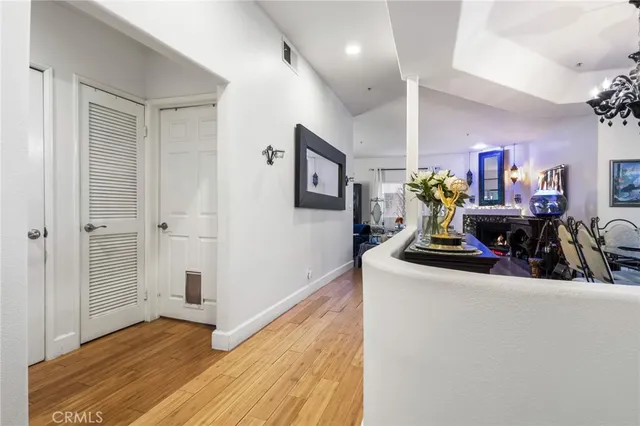 $900,000 | 10626 Valley Spring Lane, Unit 103, Toluca Lake, CA 91602