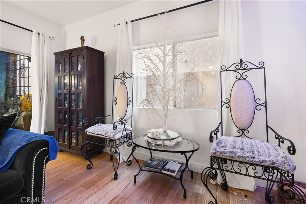10626 Valley Spring Lane, Unit 103 Toluca Lake, CA 91602 - Photo 24 of 44
