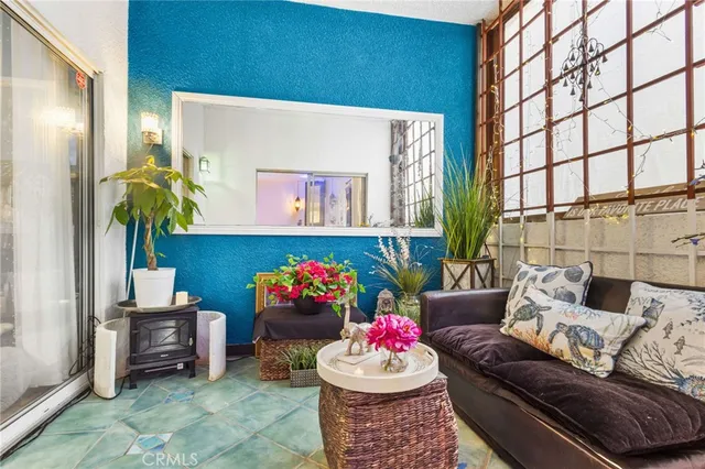 $900,000 | 10626 Valley Spring Lane, Unit 103, Toluca Lake, CA 91602