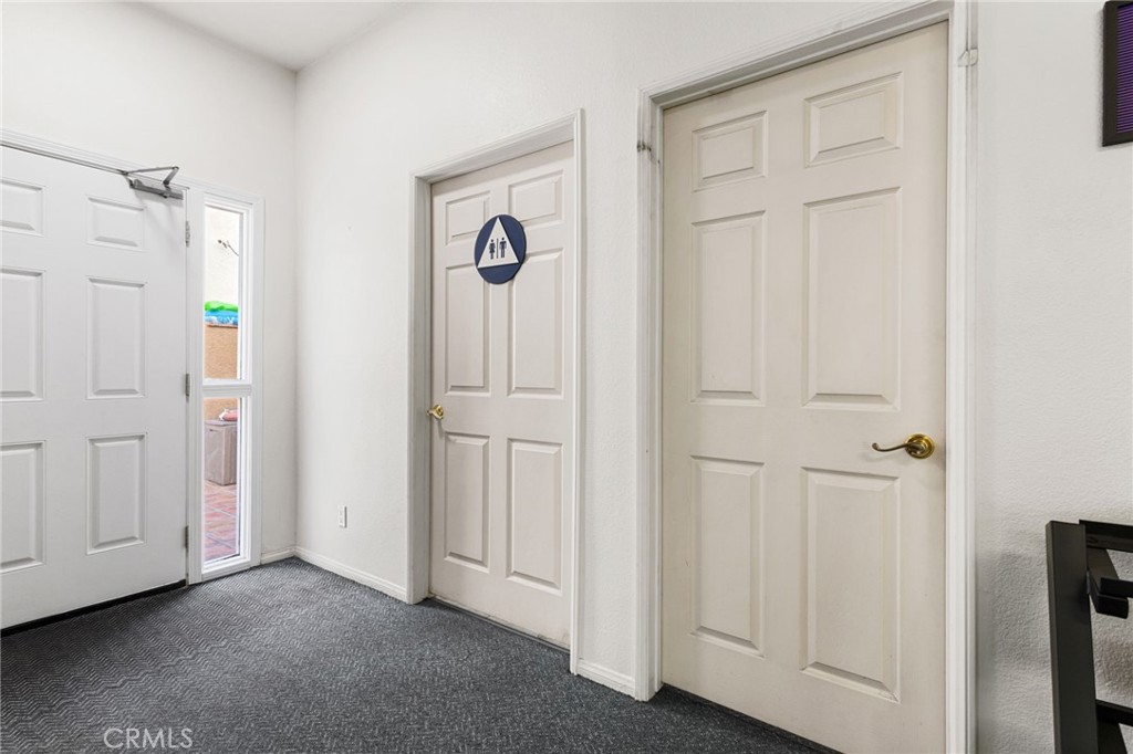 10626 Valley Spring Lane, Unit 103 Toluca Lake, CA 91602 - Photo 56 of 67