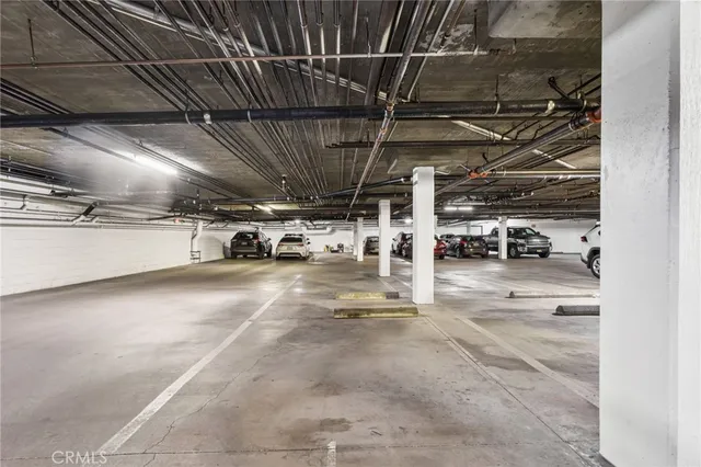 $900,000 | 10626 Valley Spring Lane, Unit 103, Toluca Lake, CA 91602