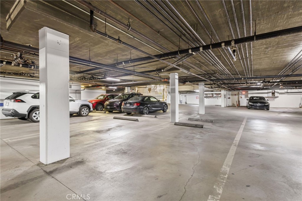 10626 Valley Spring Lane, Unit 103 Toluca Lake, CA 91602 - Photo 59 of 67